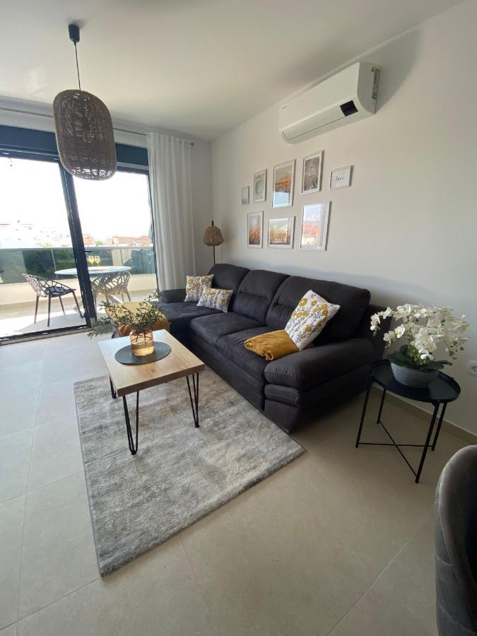 Apartment Agnes With 63 M2 Rooftop Terrace, Grill And Pool Округ-Горній Екстер'єр фото