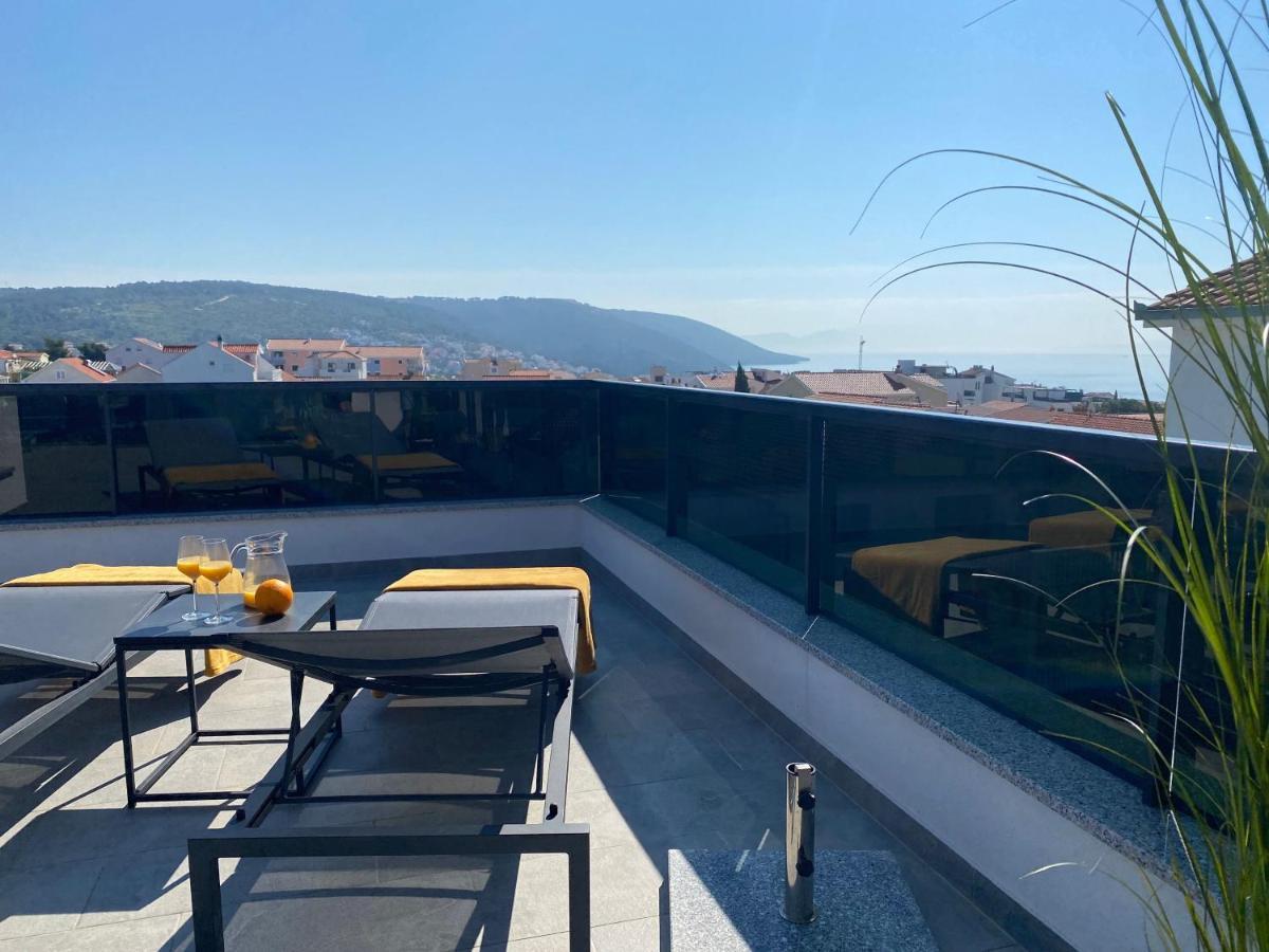 Apartment Agnes With 63 M2 Rooftop Terrace, Grill And Pool Округ-Горній Екстер'єр фото