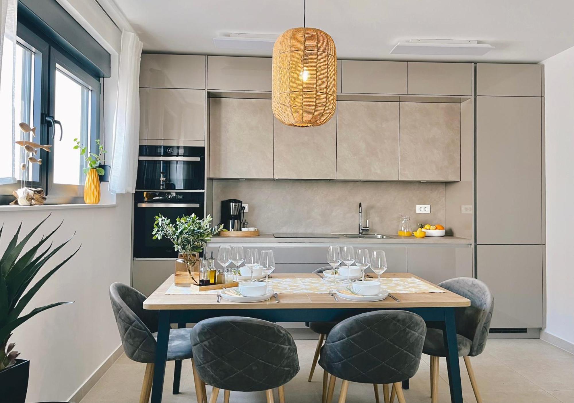 Apartment Agnes With 63 M2 Rooftop Terrace, Grill And Pool Округ-Горній Екстер'єр фото